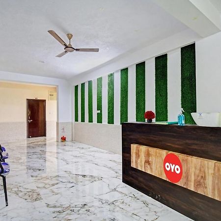 Oyo The Green Akress Bhubaneswar Exterior photo